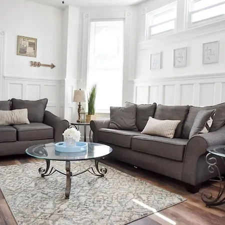 Perfect Pittsburgh Home Close To City & Airport